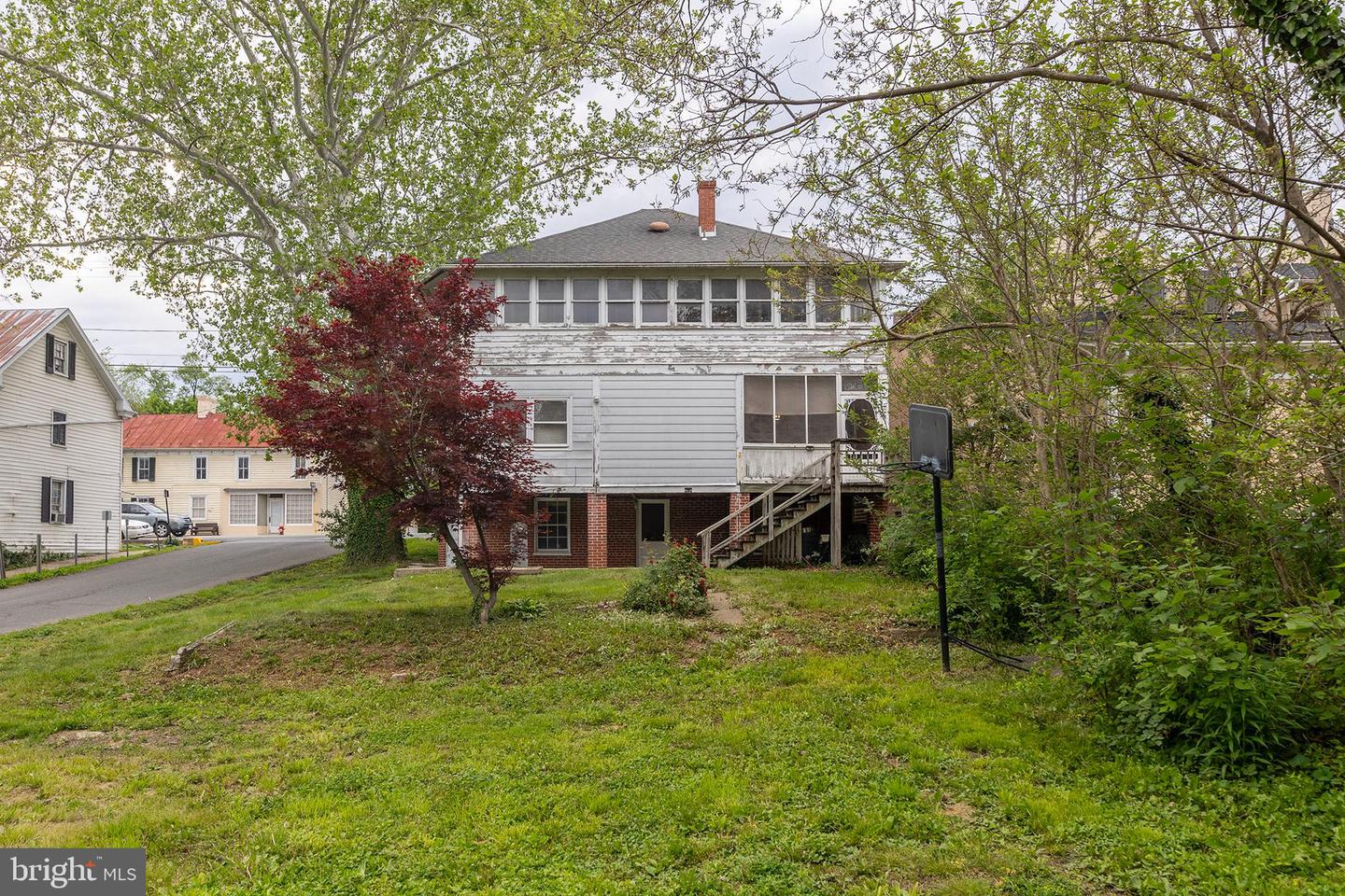 5342 MAIN ST, STEPHENS CITY, Virginia 22655, 5 Bedrooms Bedrooms, ,1 BathroomBathrooms,Residential,For sale,5342 MAIN ST,VAFV2033442 MLS # VAFV2033442