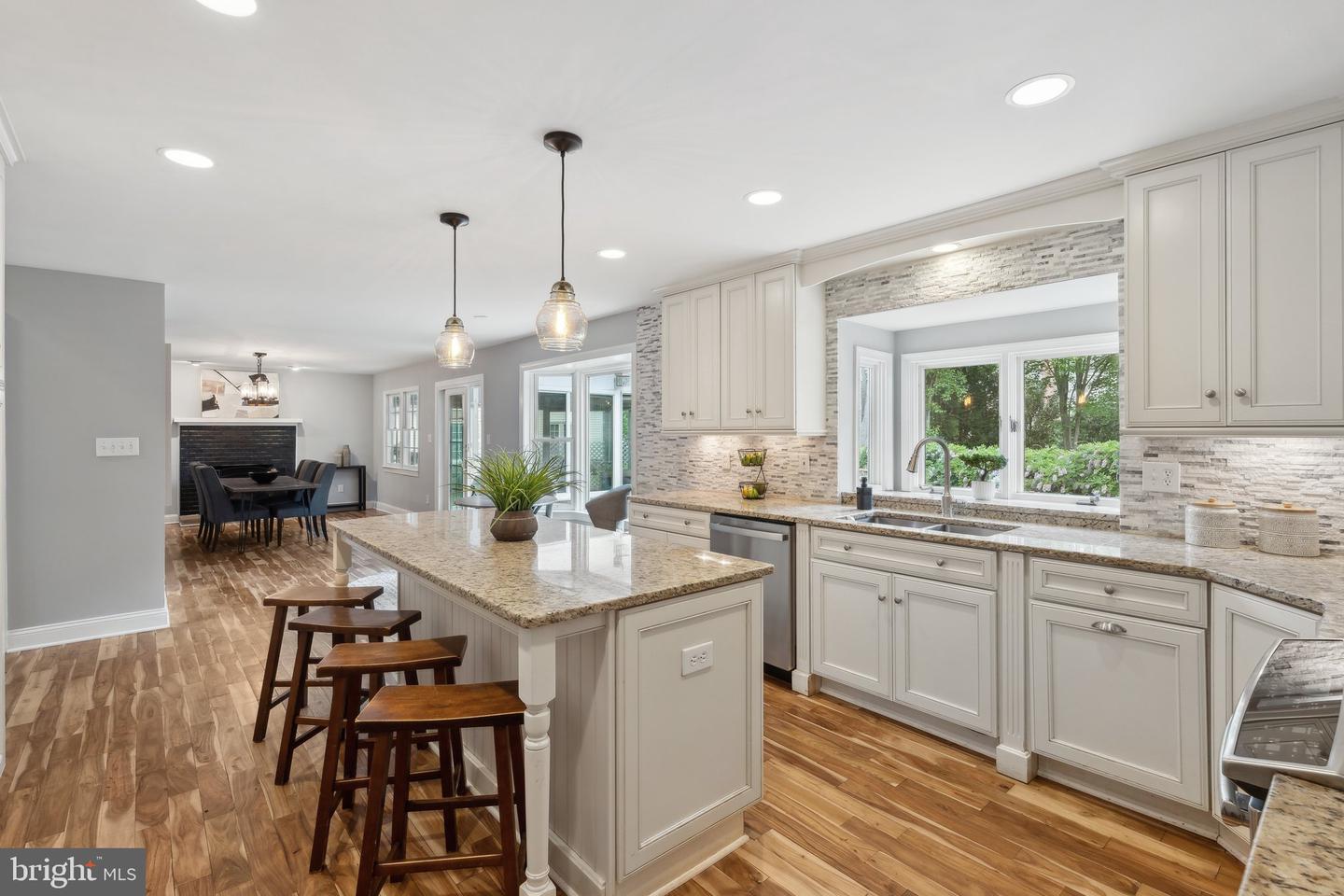 13126 PELMIRA RIDGE CT, HERNDON, Virginia 20171, 5 Bedrooms Bedrooms, ,3 BathroomsBathrooms,Residential,For sale,13126 PELMIRA RIDGE CT,VAFX2234008 MLS # VAFX2234008