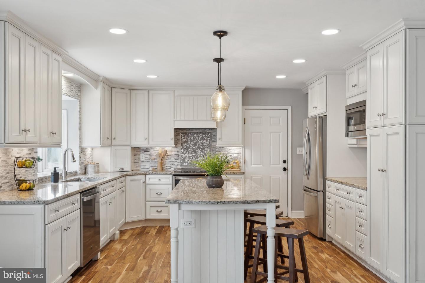 13126 PELMIRA RIDGE CT, HERNDON, Virginia 20171, 5 Bedrooms Bedrooms, ,3 BathroomsBathrooms,Residential,For sale,13126 PELMIRA RIDGE CT,VAFX2234008 MLS # VAFX2234008
