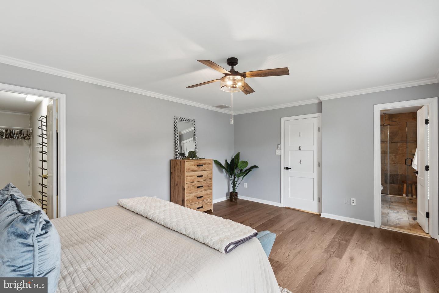 13126 PELMIRA RIDGE CT, HERNDON, Virginia 20171, 5 Bedrooms Bedrooms, ,3 BathroomsBathrooms,Residential,For sale,13126 PELMIRA RIDGE CT,VAFX2234008 MLS # VAFX2234008