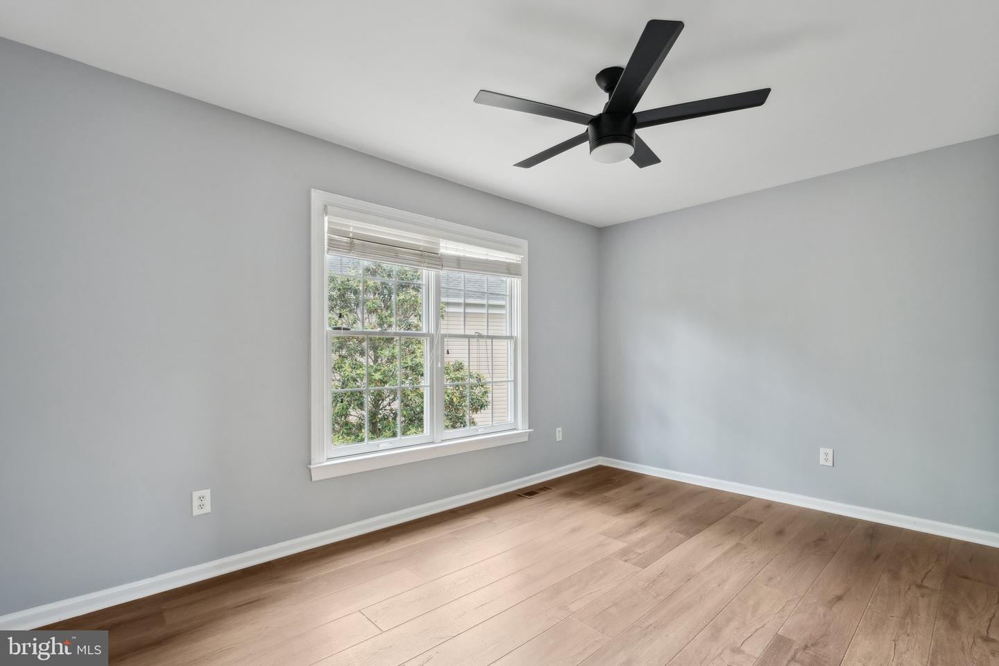 13126 PELMIRA RIDGE CT, HERNDON, Virginia 20171, 5 Bedrooms Bedrooms, ,3 BathroomsBathrooms,Residential,For sale,13126 PELMIRA RIDGE CT,VAFX2234008 MLS # VAFX2234008