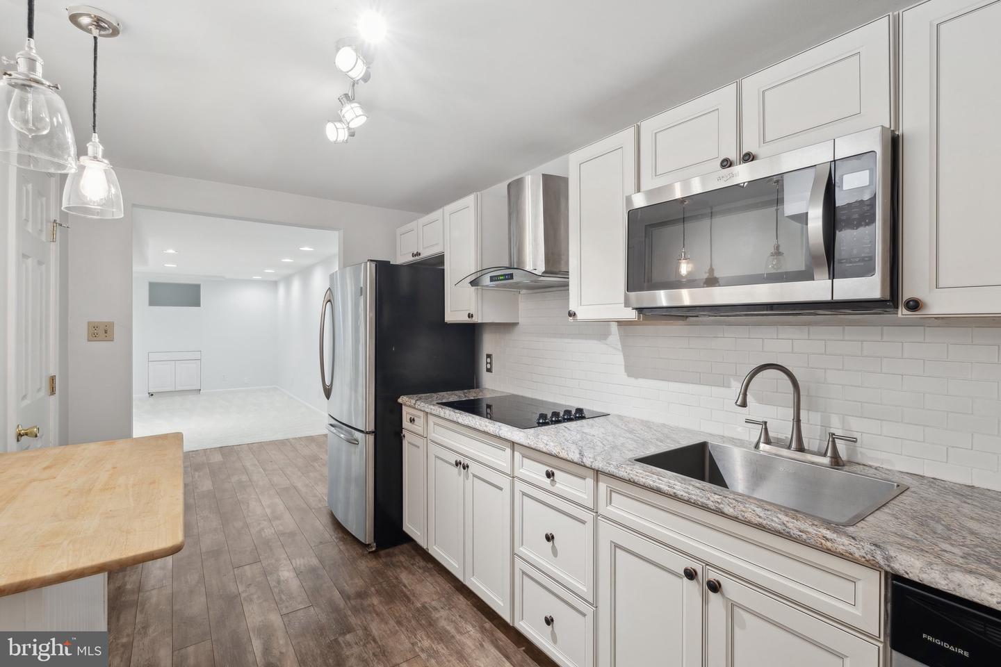 13126 PELMIRA RIDGE CT, HERNDON, Virginia 20171, 5 Bedrooms Bedrooms, ,3 BathroomsBathrooms,Residential,For sale,13126 PELMIRA RIDGE CT,VAFX2234008 MLS # VAFX2234008
