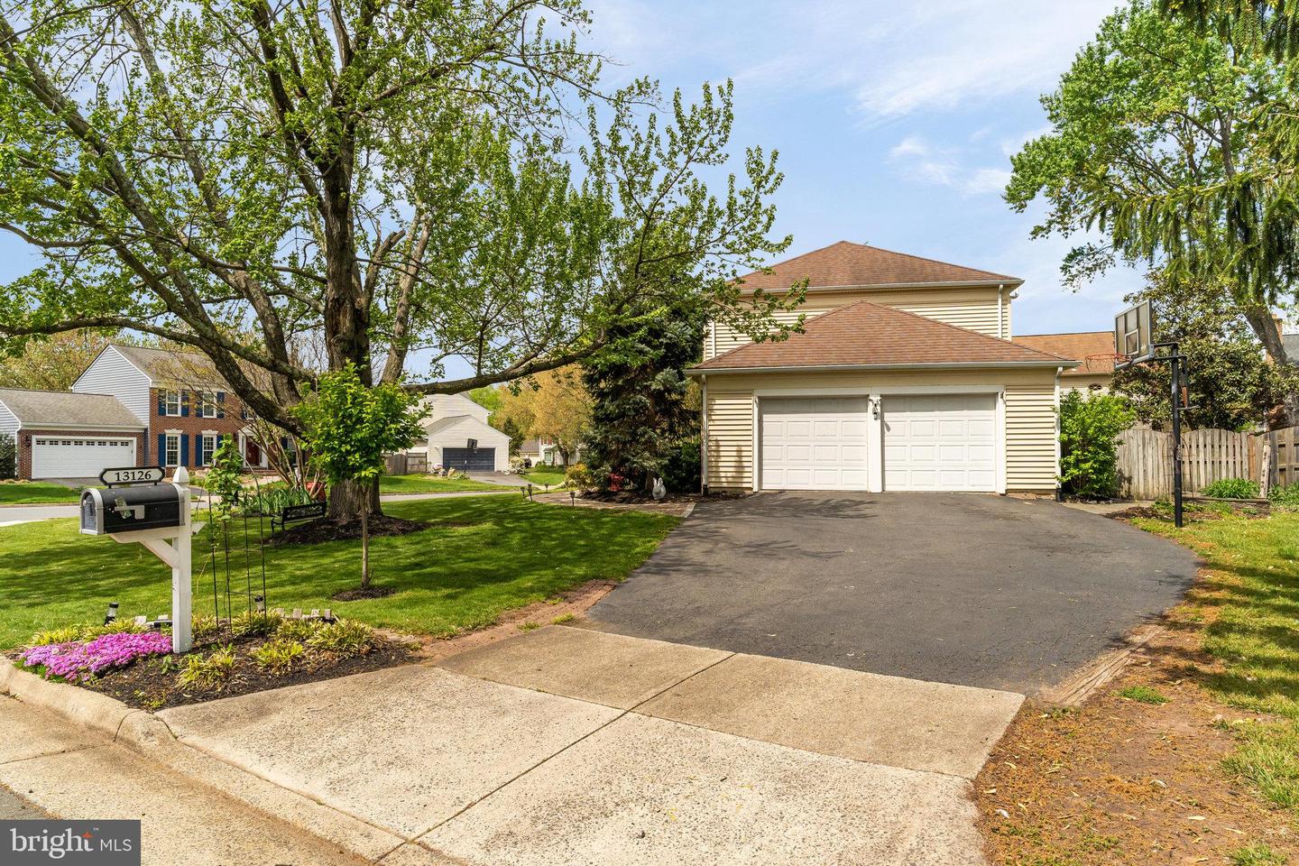 13126 PELMIRA RIDGE CT, HERNDON, Virginia 20171, 5 Bedrooms Bedrooms, ,3 BathroomsBathrooms,Residential,For sale,13126 PELMIRA RIDGE CT,VAFX2234008 MLS # VAFX2234008