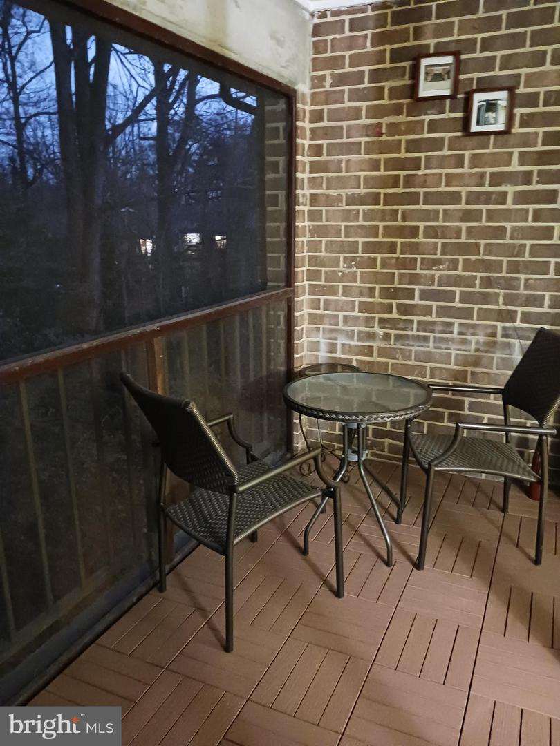 1521 NORTHGATE SQ #21-C, RESTON, Virginia 20190, 3 Bedrooms Bedrooms, 6 Rooms Rooms,2 BathroomsBathrooms,Residential,For sale,1521 NORTHGATE SQ #21-C,VAFX2234166 MLS # VAFX2234166