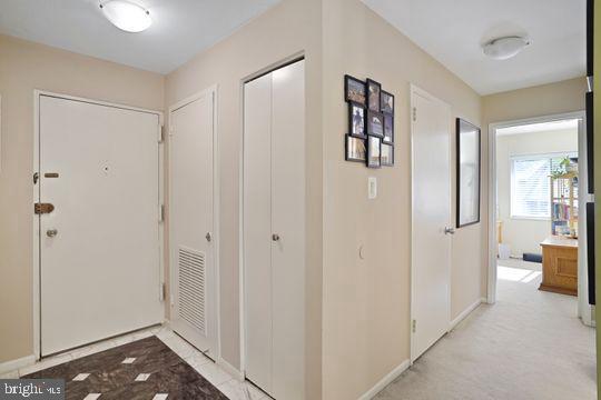 1521 NORTHGATE SQ #21-C, RESTON, Virginia 20190, 3 Bedrooms Bedrooms, 6 Rooms Rooms,2 BathroomsBathrooms,Residential,For sale,1521 NORTHGATE SQ #21-C,VAFX2234166 MLS # VAFX2234166