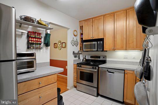 1521 NORTHGATE SQ #21-C, RESTON, Virginia 20190, 3 Bedrooms Bedrooms, 6 Rooms Rooms,2 BathroomsBathrooms,Residential,For sale,1521 NORTHGATE SQ #21-C,VAFX2234166 MLS # VAFX2234166