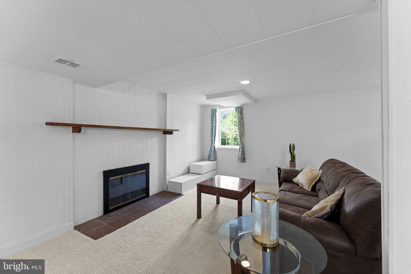 2814 JAMES DR, ALEXANDRIA, Virginia 22303, 3 Bedrooms Bedrooms, ,2 BathroomsBathrooms,Residential,For sale,2814 JAMES DR,VAFX2234316 MLS # VAFX2234316