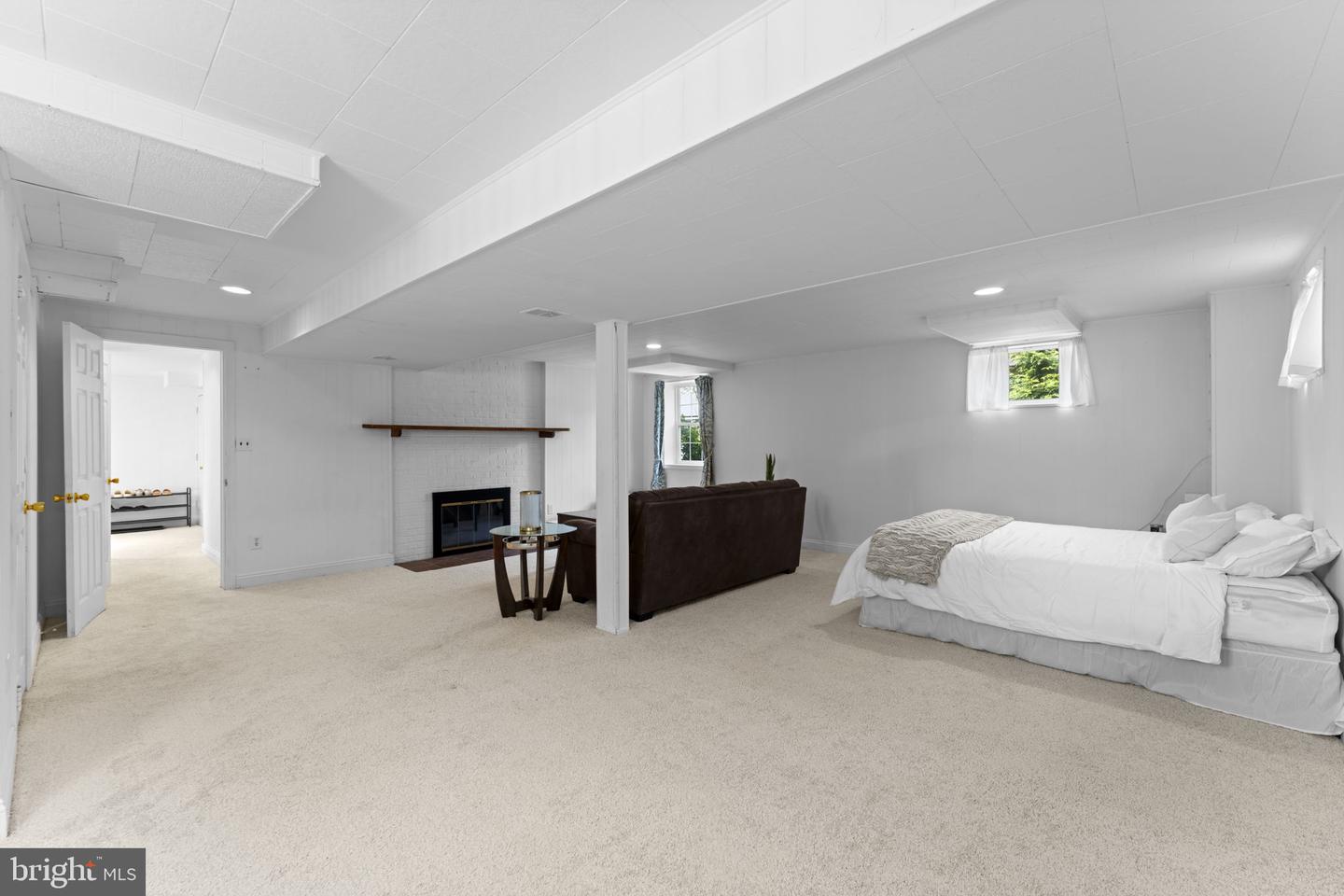 2814 JAMES DR, ALEXANDRIA, Virginia 22303, 3 Bedrooms Bedrooms, ,2 BathroomsBathrooms,Residential,For sale,2814 JAMES DR,VAFX2234316 MLS # VAFX2234316