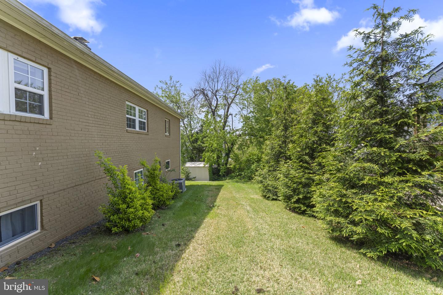 2814 JAMES DR, ALEXANDRIA, Virginia 22303, 3 Bedrooms Bedrooms, ,2 BathroomsBathrooms,Residential,For sale,2814 JAMES DR,VAFX2234316 MLS # VAFX2234316