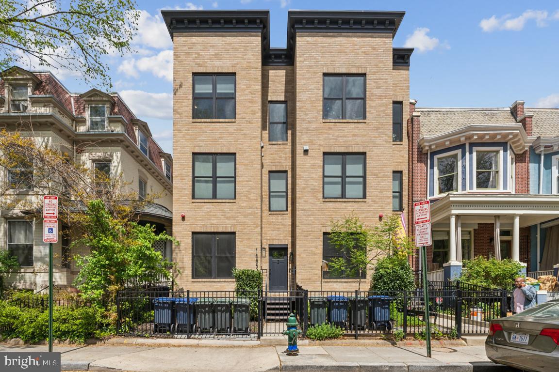 1485 MONROE ST NW #1, WASHINGTON, District Of Columbia 20010, 2 Bedrooms Bedrooms, ,2 BathroomsBathrooms,Residential,For sale,1485 MONROE ST NW #1,DCDC2195768 MLS # DCDC2195768