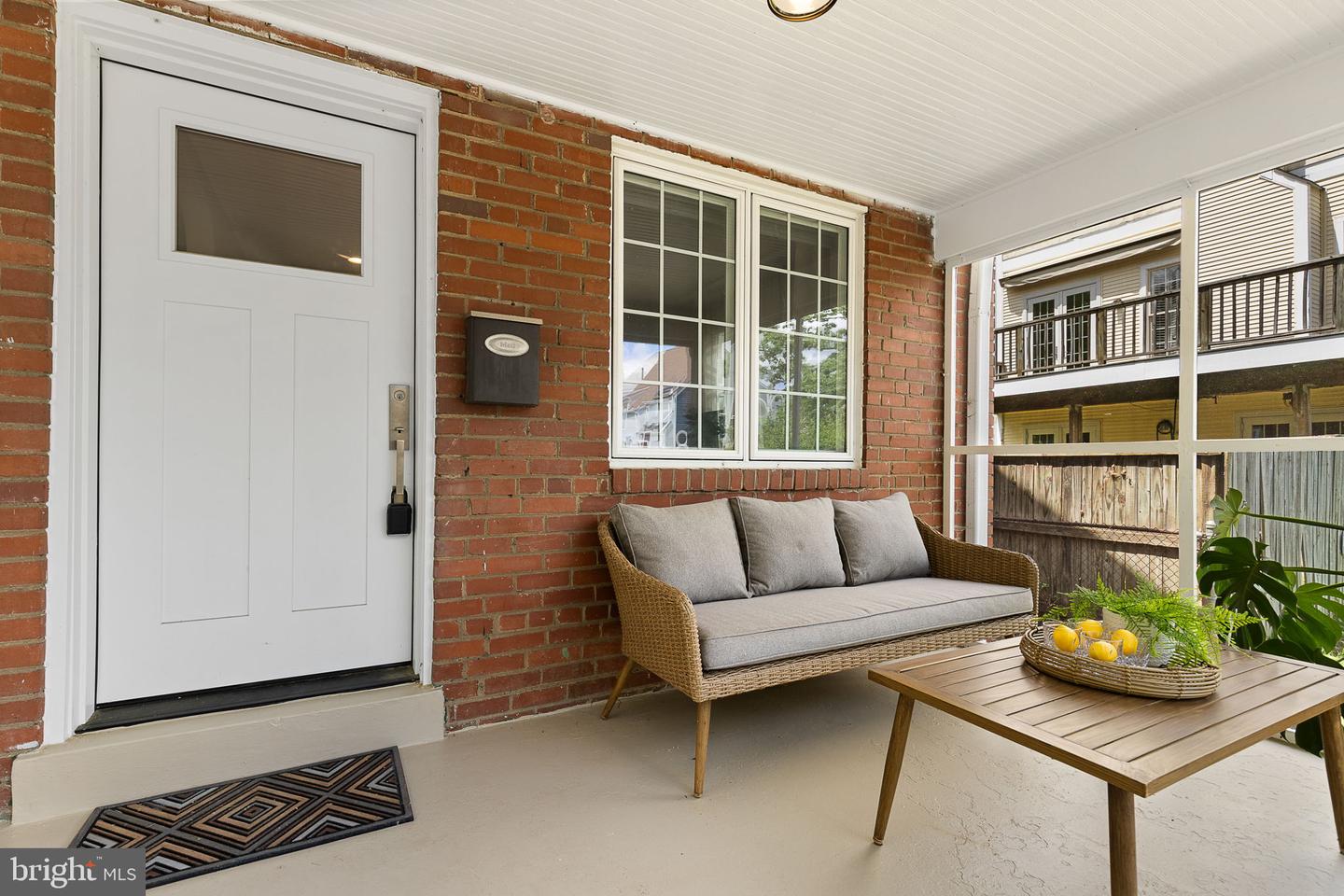 1228 N LINCOLN ST, ARLINGTON, Virginia 22201, 3 Bedrooms Bedrooms, ,2 BathroomsBathrooms,Residential,For sale,1228 N LINCOLN ST,VAAR2056166 MLS # VAAR2056166