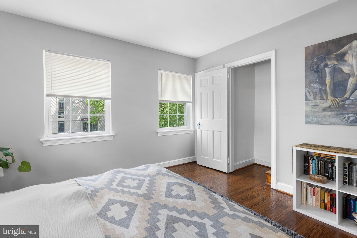 1228 N LINCOLN ST, ARLINGTON, Virginia 22201, 3 Bedrooms Bedrooms, ,2 BathroomsBathrooms,Residential,For sale,1228 N LINCOLN ST,VAAR2056166 MLS # VAAR2056166