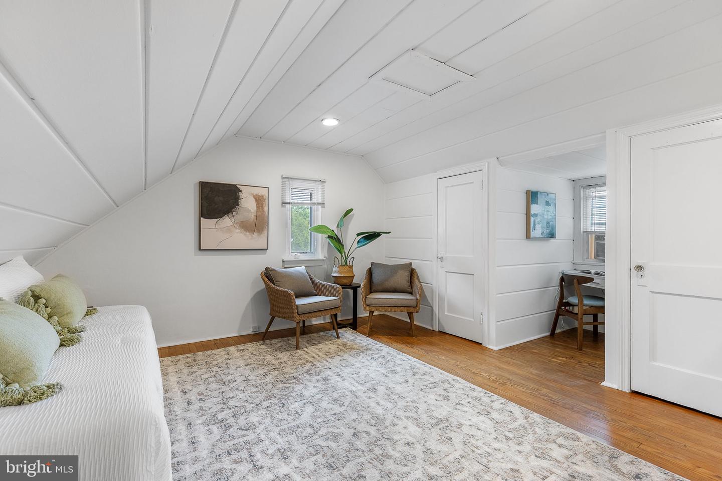 1228 N LINCOLN ST, ARLINGTON, Virginia 22201, 3 Bedrooms Bedrooms, ,2 BathroomsBathrooms,Residential,For sale,1228 N LINCOLN ST,VAAR2056166 MLS # VAAR2056166