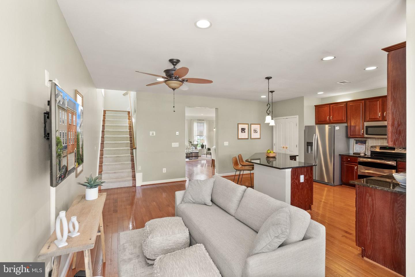 43750 LEES MILL SQ, LEESBURG, Virginia 20176, 3 Bedrooms Bedrooms, ,3 BathroomsBathrooms,Residential,For sale,43750 LEES MILL SQ,VALO2094240 MLS # VALO2094240