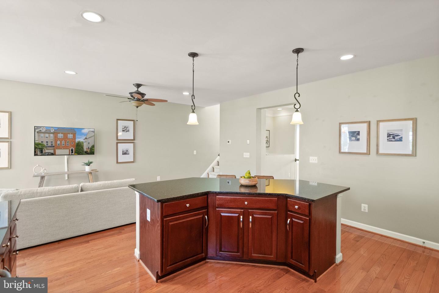 43750 LEES MILL SQ, LEESBURG, Virginia 20176, 3 Bedrooms Bedrooms, ,3 BathroomsBathrooms,Residential,For sale,43750 LEES MILL SQ,VALO2094240 MLS # VALO2094240