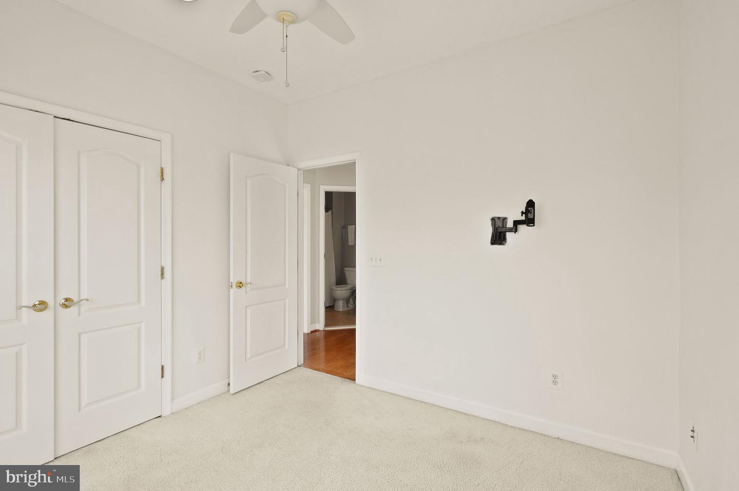 43750 LEES MILL SQ, LEESBURG, Virginia 20176, 3 Bedrooms Bedrooms, ,3 BathroomsBathrooms,Residential,For sale,43750 LEES MILL SQ,VALO2094240 MLS # VALO2094240