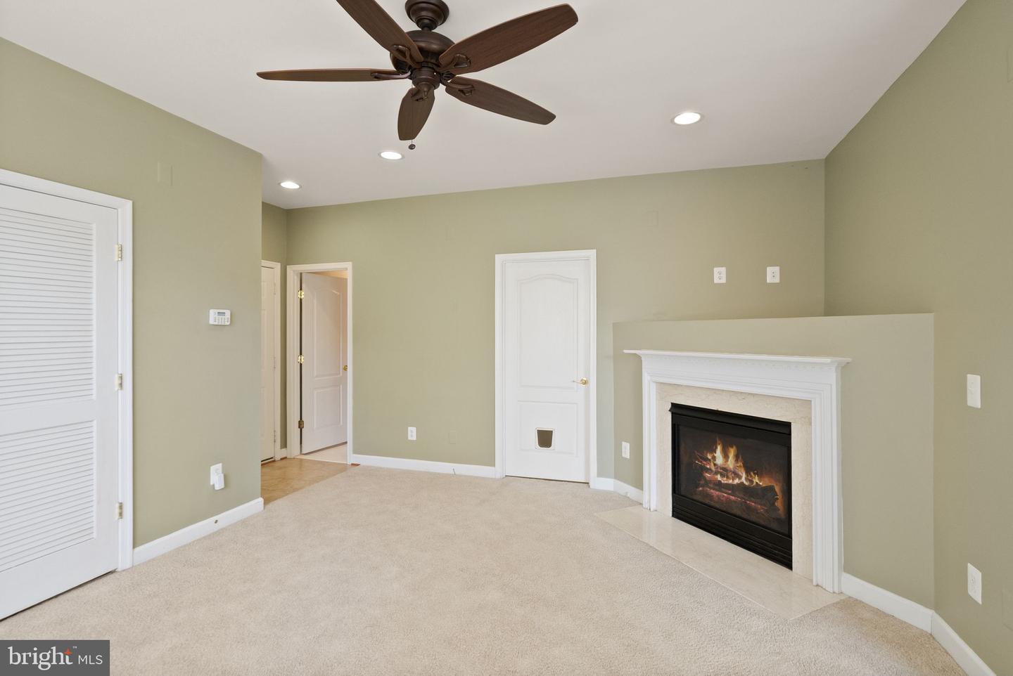 43750 LEES MILL SQ, LEESBURG, Virginia 20176, 3 Bedrooms Bedrooms, ,3 BathroomsBathrooms,Residential,For sale,43750 LEES MILL SQ,VALO2094240 MLS # VALO2094240