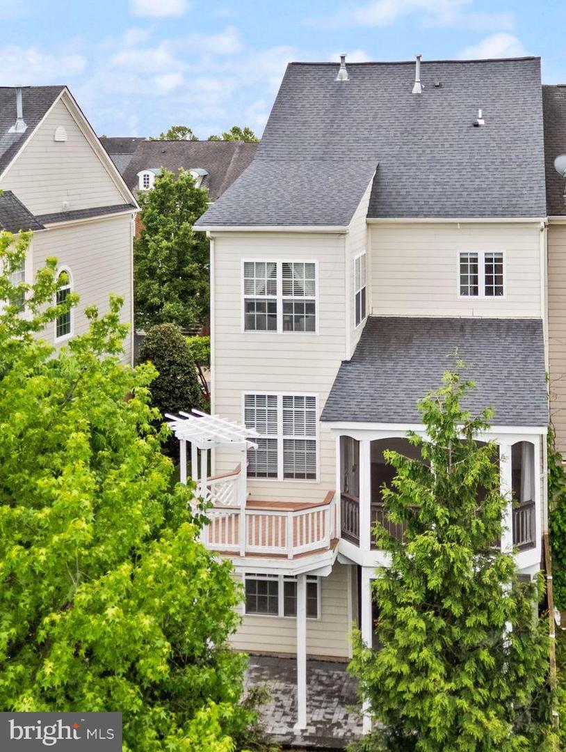 43750 LEES MILL SQ, LEESBURG, Virginia 20176, 3 Bedrooms Bedrooms, ,3 BathroomsBathrooms,Residential,For sale,43750 LEES MILL SQ,VALO2094240 MLS # VALO2094240