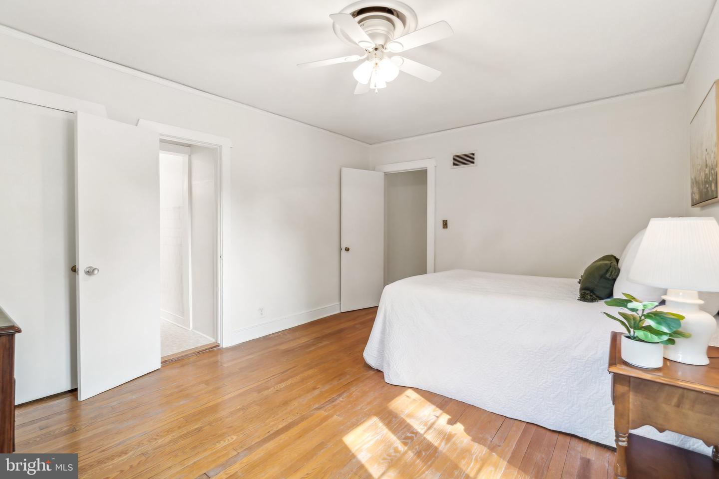 1308 BROOKLAND PKWY, RICHMOND, Virginia 23227, 3 Bedrooms Bedrooms, ,3 BathroomsBathrooms,Residential,For sale,1308 BROOKLAND PKWY,VARC2000656 MLS # VARC2000656