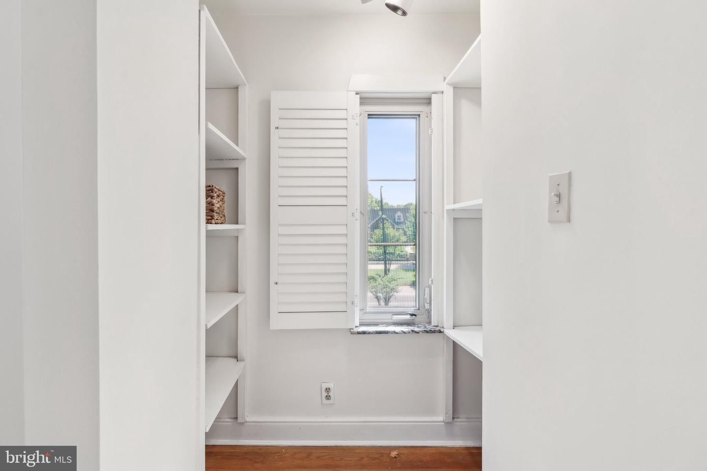 1308 BROOKLAND PKWY, RICHMOND, Virginia 23227, 3 Bedrooms Bedrooms, ,3 BathroomsBathrooms,Residential,For sale,1308 BROOKLAND PKWY,VARC2000656 MLS # VARC2000656