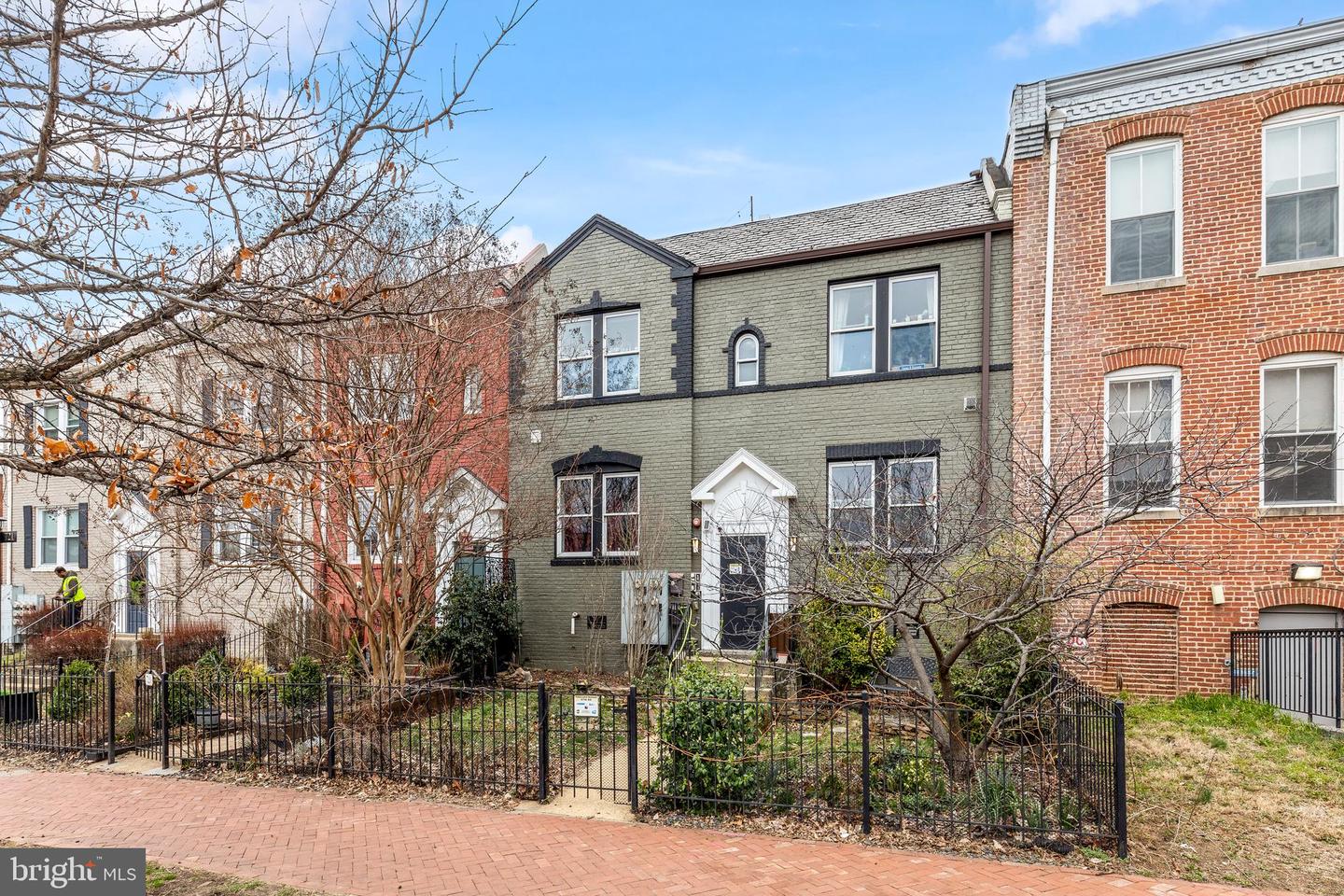 719 12TH ST SE #2, WASHINGTON, District Of Columbia 20003, 2 Bedrooms Bedrooms, ,2 BathroomsBathrooms,Residential,For sale,719 12TH ST SE #2,DCDC2196108 MLS # DCDC2196108
