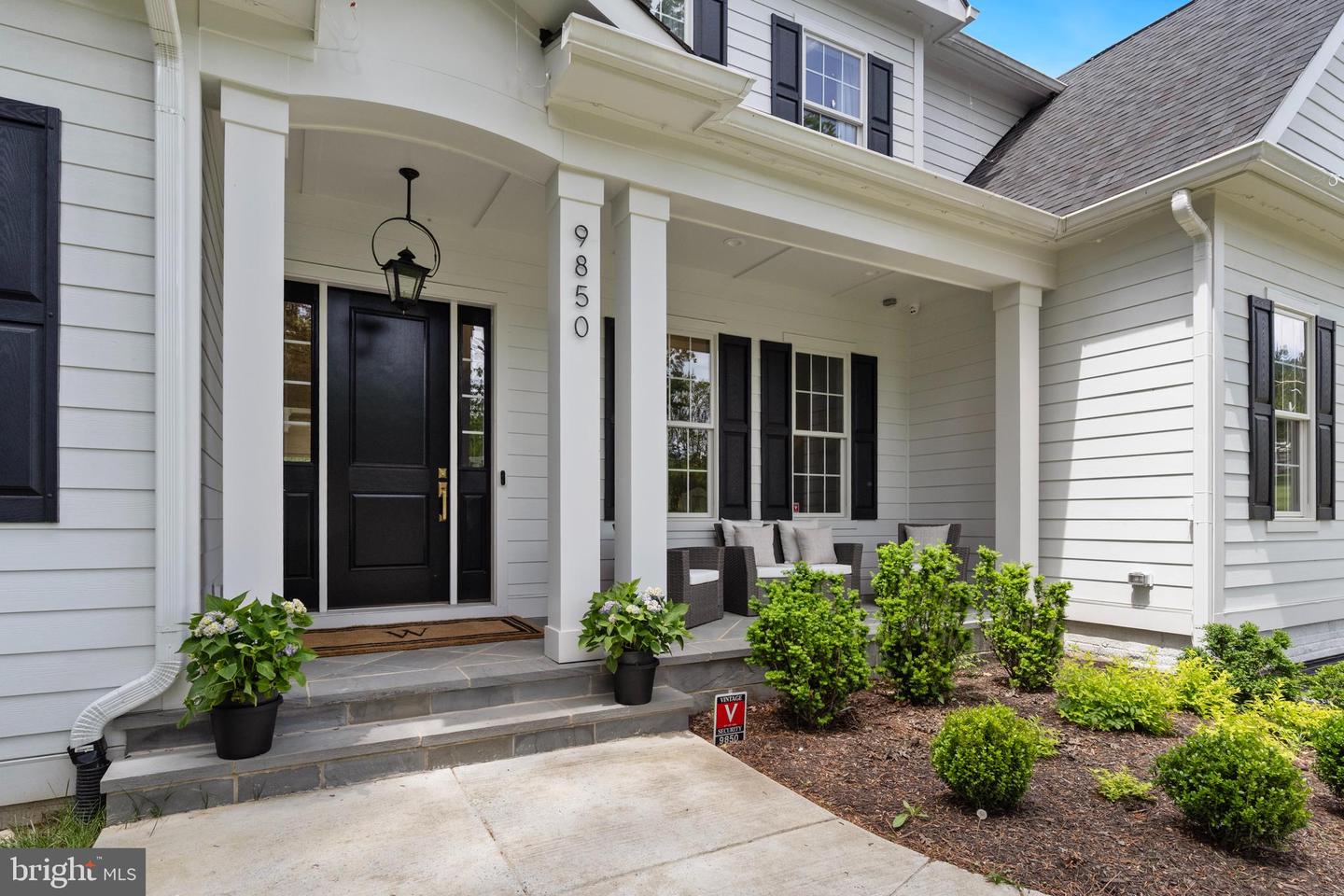 9850 JERRY LN, VIENNA, Virginia 22180, 6 Bedrooms Bedrooms, ,6 BathroomsBathrooms,Residential,For sale,9850 JERRY LN,VAFX2234702 MLS # VAFX2234702