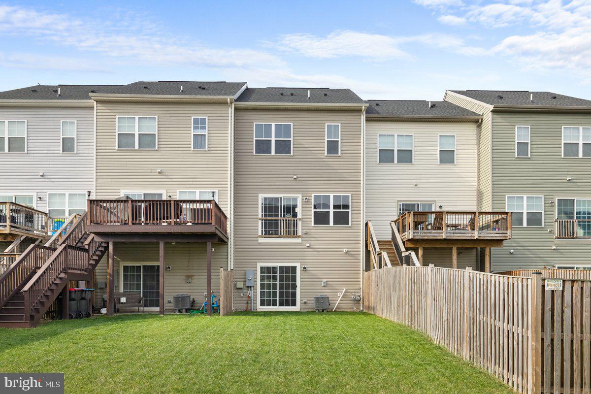215 CROFTON CT, STEPHENSON, Virginia 22656, 3 Bedrooms Bedrooms, ,2 BathroomsBathrooms,Residential,For sale,215 CROFTON CT,VAFV2033570 MLS # VAFV2033570