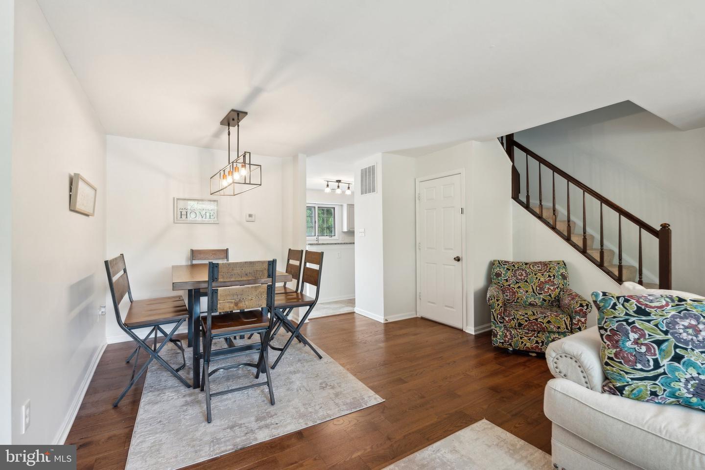 14724 FLOWER HILL DR, CENTREVILLE, Virginia 20120, 3 Bedrooms Bedrooms, ,3 BathroomsBathrooms,Residential,For sale,14724 FLOWER HILL DR,VAFX2235232 MLS # VAFX2235232
