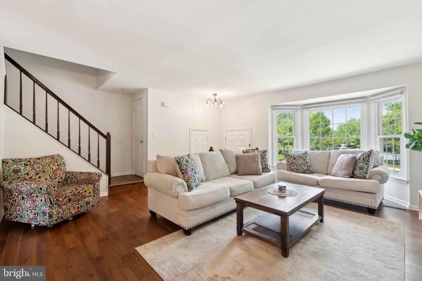 14724 FLOWER HILL DR, CENTREVILLE, Virginia 20120, 3 Bedrooms Bedrooms, ,3 BathroomsBathrooms,Residential,For sale,14724 FLOWER HILL DR,VAFX2235232 MLS # VAFX2235232