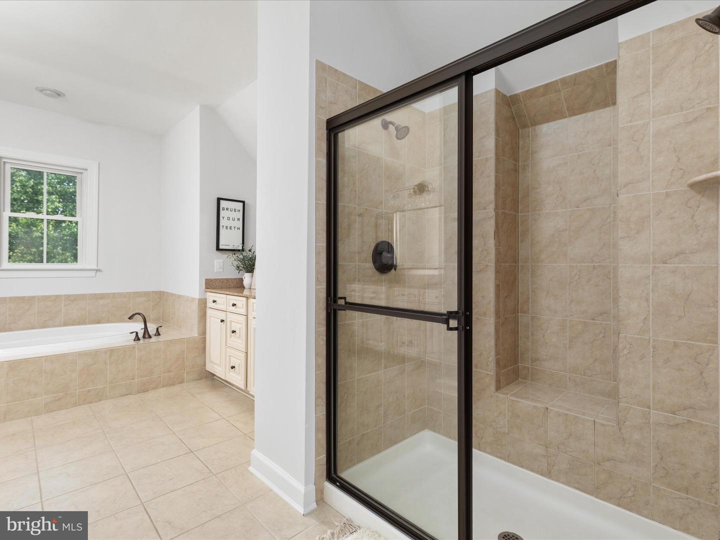 14475 BLUFF POINT CT, GAINESVILLE, Virginia 20155, 5 Bedrooms Bedrooms, ,4 BathroomsBathrooms,Residential,For sale,14475 BLUFF POINT CT,VAPW2092368 MLS # VAPW2092368