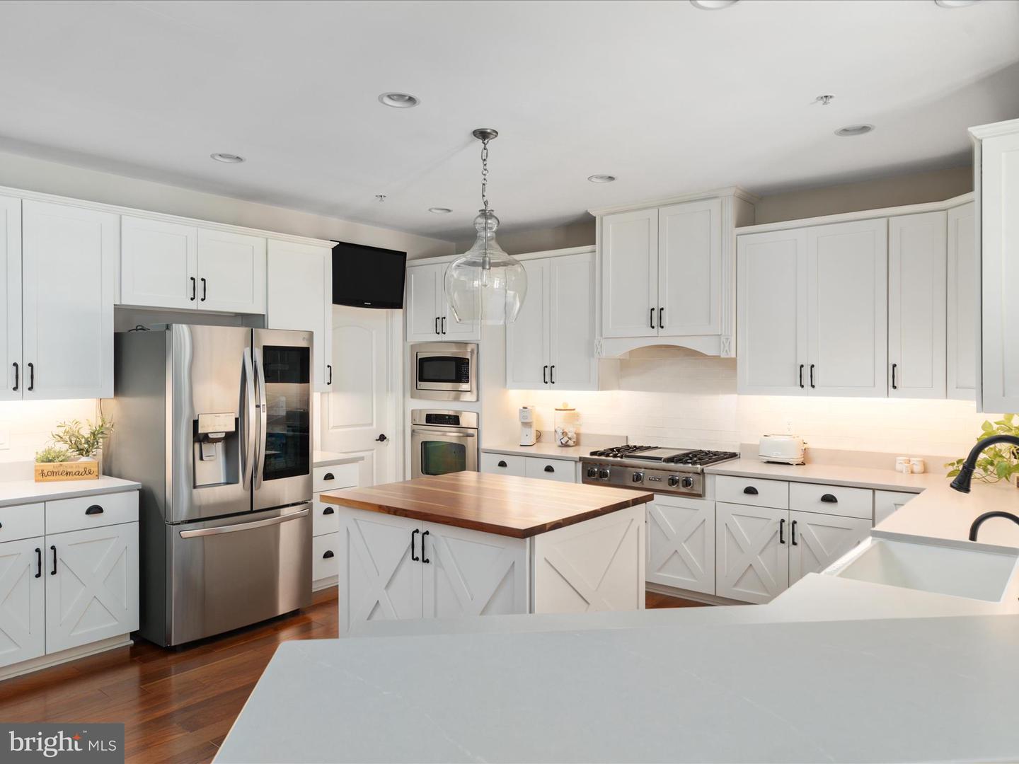 14475 BLUFF POINT CT, GAINESVILLE, Virginia 20155, 5 Bedrooms Bedrooms, ,4 BathroomsBathrooms,Residential,For sale,14475 BLUFF POINT CT,VAPW2092368 MLS # VAPW2092368