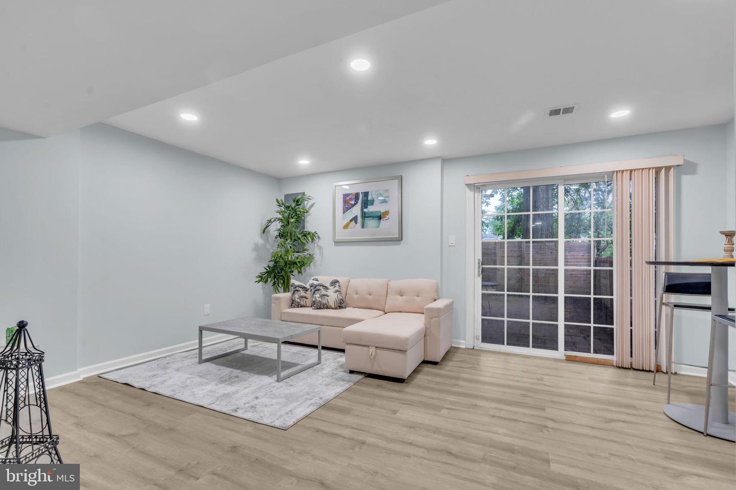 14415 BRANDON CT, WOODBRIDGE, Virginia 22193, 3 Bedrooms Bedrooms, ,3 BathroomsBathrooms,Residential,For sale,14415 BRANDON CT,VAPW2092456 MLS # VAPW2092456
