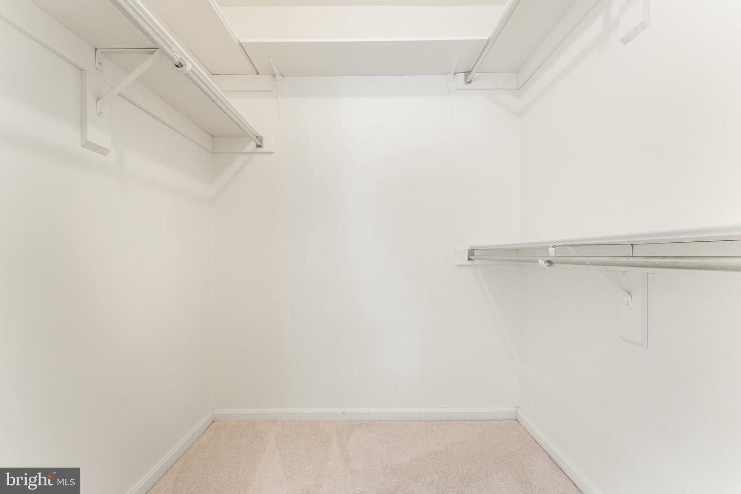 9552 CANNONEER CT #204, MANASSAS, Virginia 20110, 2 Bedrooms Bedrooms, ,2 BathroomsBathrooms,Residential,For sale,9552 CANNONEER CT #204,VAMN2008174 MLS # VAMN2008174