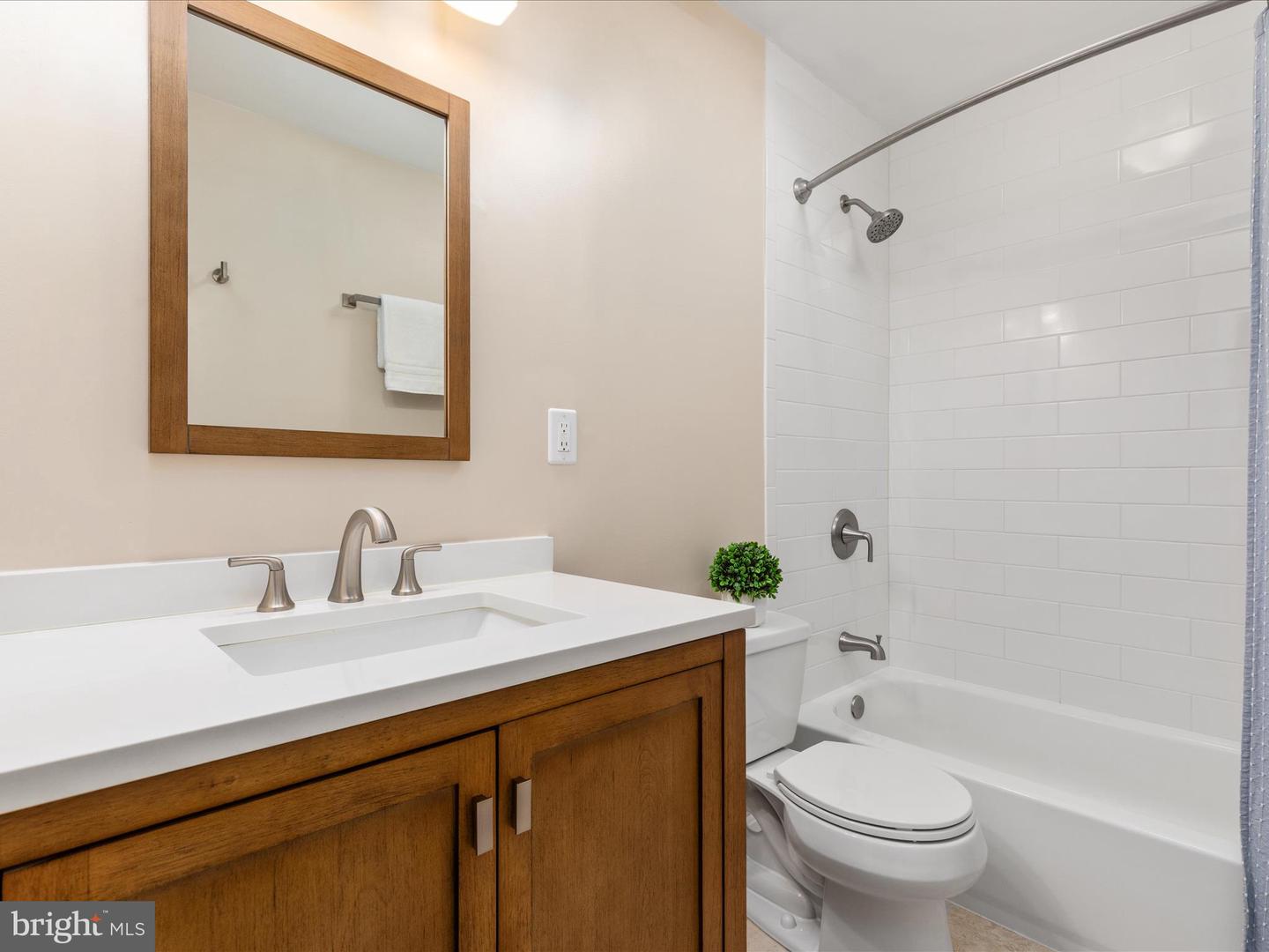 2272 GUNSMITH SQ, RESTON, Virginia 20191, 4 Bedrooms Bedrooms, ,2 BathroomsBathrooms,Residential,For sale,2272 GUNSMITH SQ,VAFX2235576 MLS # VAFX2235576