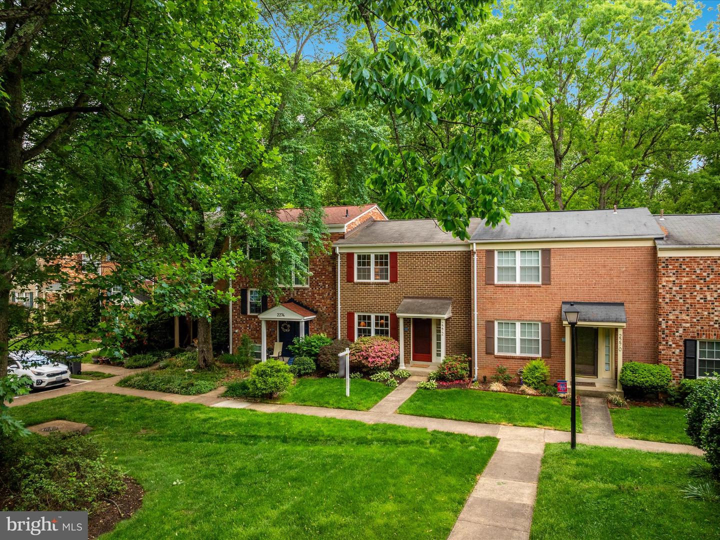 2272 GUNSMITH SQ, RESTON, Virginia 20191, 4 Bedrooms Bedrooms, ,2 BathroomsBathrooms,Residential,For sale,2272 GUNSMITH SQ,VAFX2235576 MLS # VAFX2235576