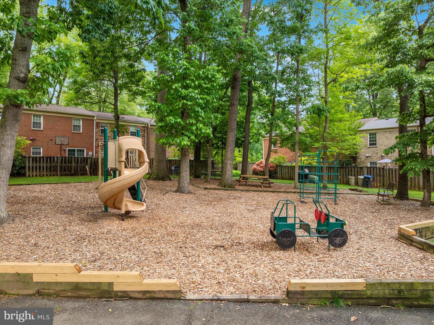 2272 GUNSMITH SQ, RESTON, Virginia 20191, 4 Bedrooms Bedrooms, ,2 BathroomsBathrooms,Residential,For sale,2272 GUNSMITH SQ,VAFX2235576 MLS # VAFX2235576