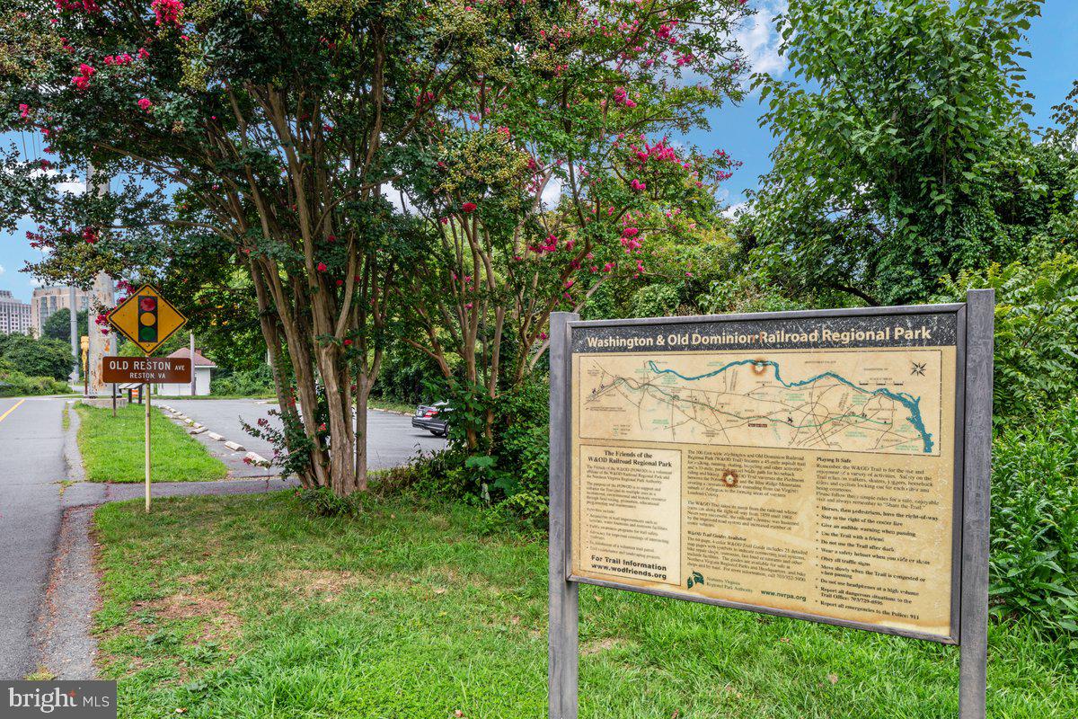 2272 GUNSMITH SQ, RESTON, Virginia 20191, 4 Bedrooms Bedrooms, ,2 BathroomsBathrooms,Residential,For sale,2272 GUNSMITH SQ,VAFX2235576 MLS # VAFX2235576