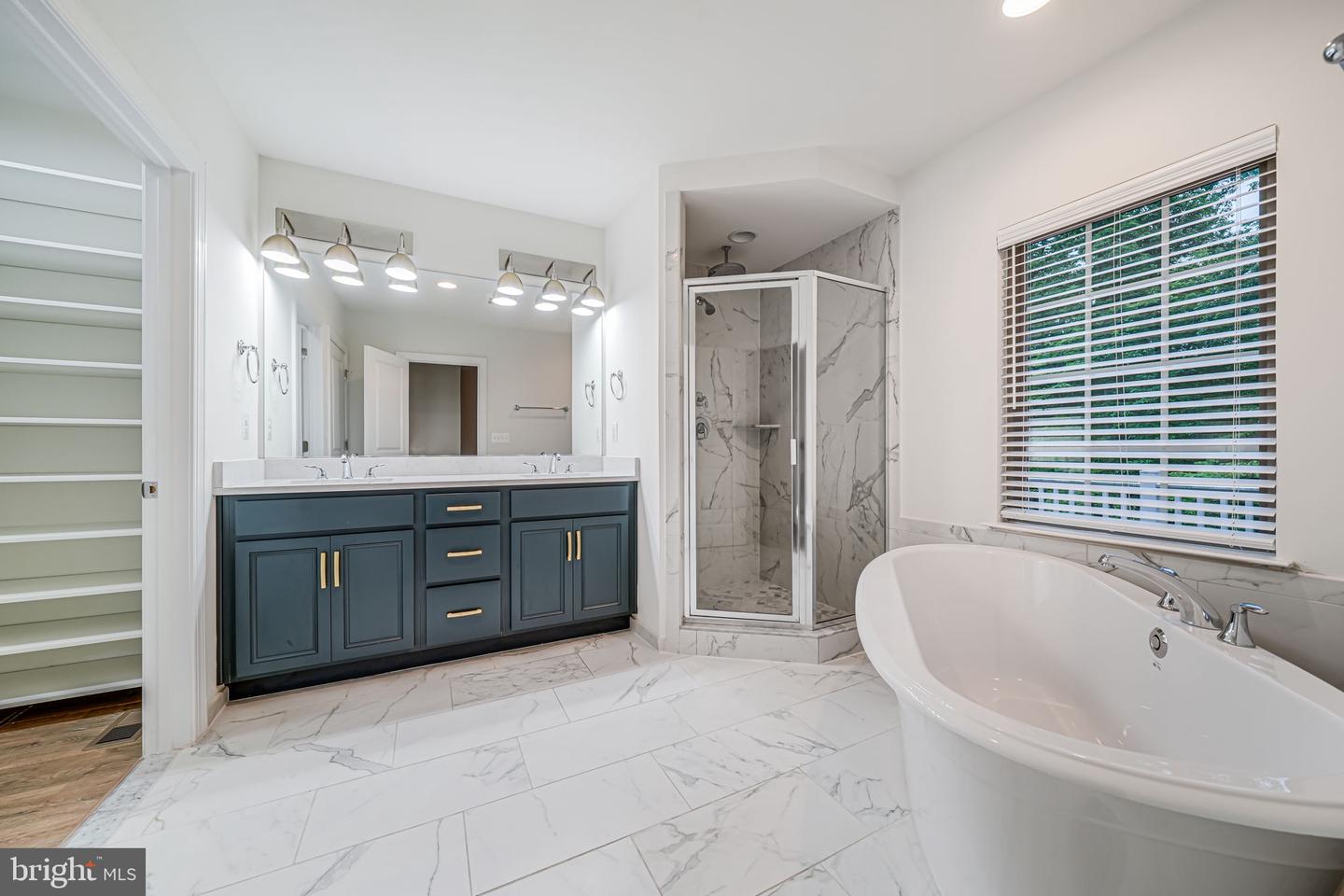 7917 TURTLE CREEK CIR, GAINESVILLE, Virginia 20155, 4 Bedrooms Bedrooms, ,4 BathroomsBathrooms,Residential,For sale,7917 TURTLE CREEK CIR,VAPW2092488 MLS # VAPW2092488