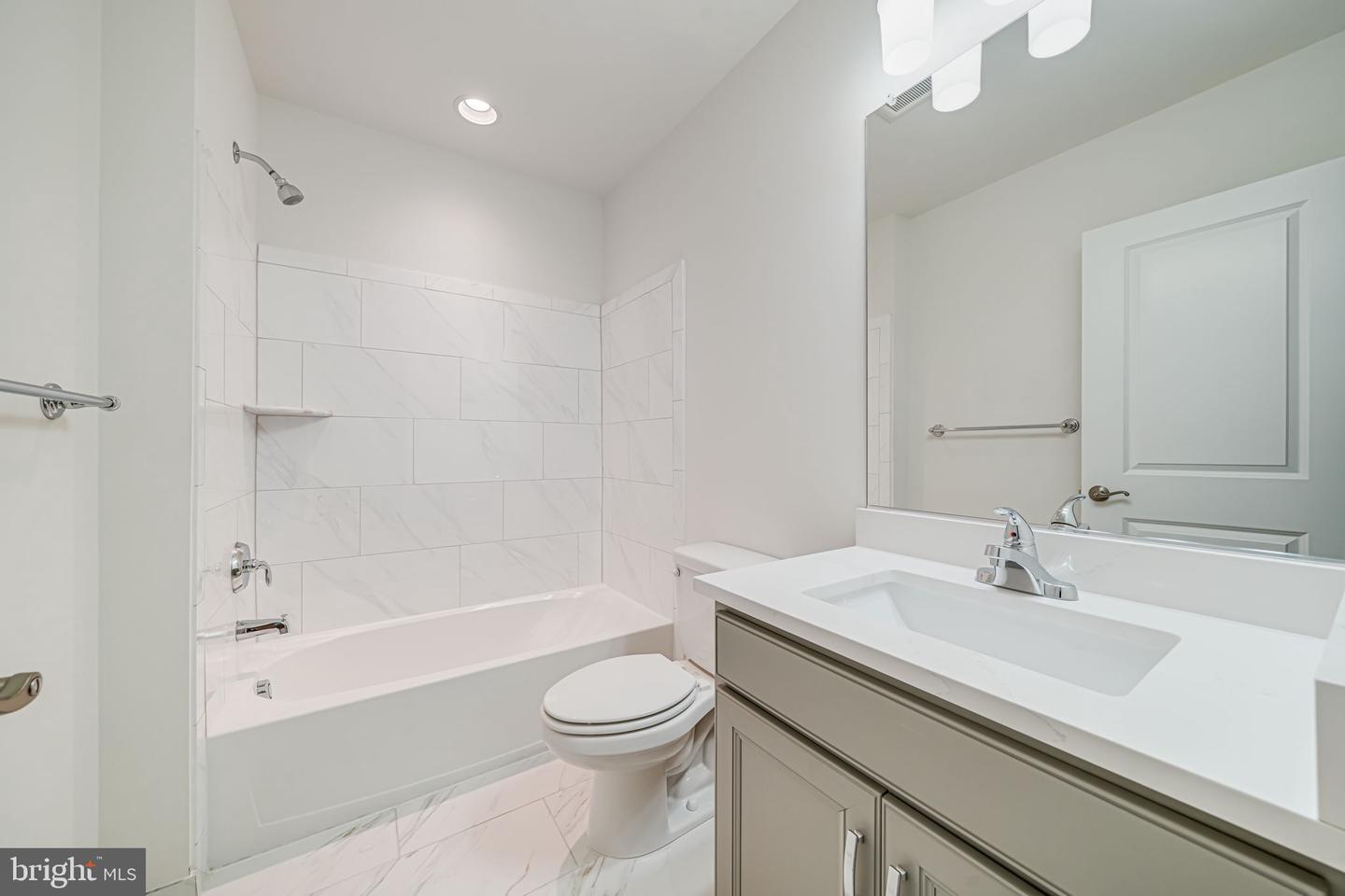 7917 TURTLE CREEK CIR, GAINESVILLE, Virginia 20155, 4 Bedrooms Bedrooms, ,4 BathroomsBathrooms,Residential,For sale,7917 TURTLE CREEK CIR,VAPW2092488 MLS # VAPW2092488