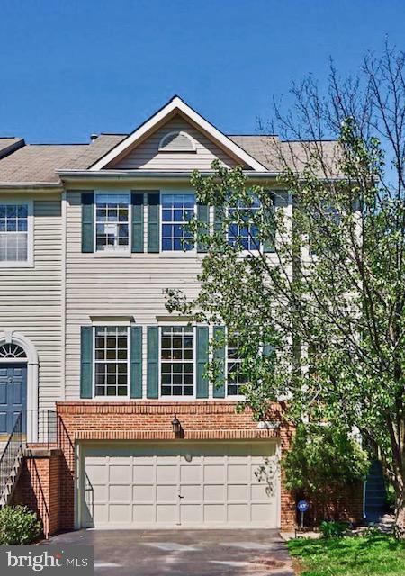 13000 LIMESTONE CT, CLIFTON, Virginia 20124, 3 Bedrooms Bedrooms, ,2 BathroomsBathrooms,Residential,For sale,13000 LIMESTONE CT,VAFX2235620 MLS # VAFX2235620