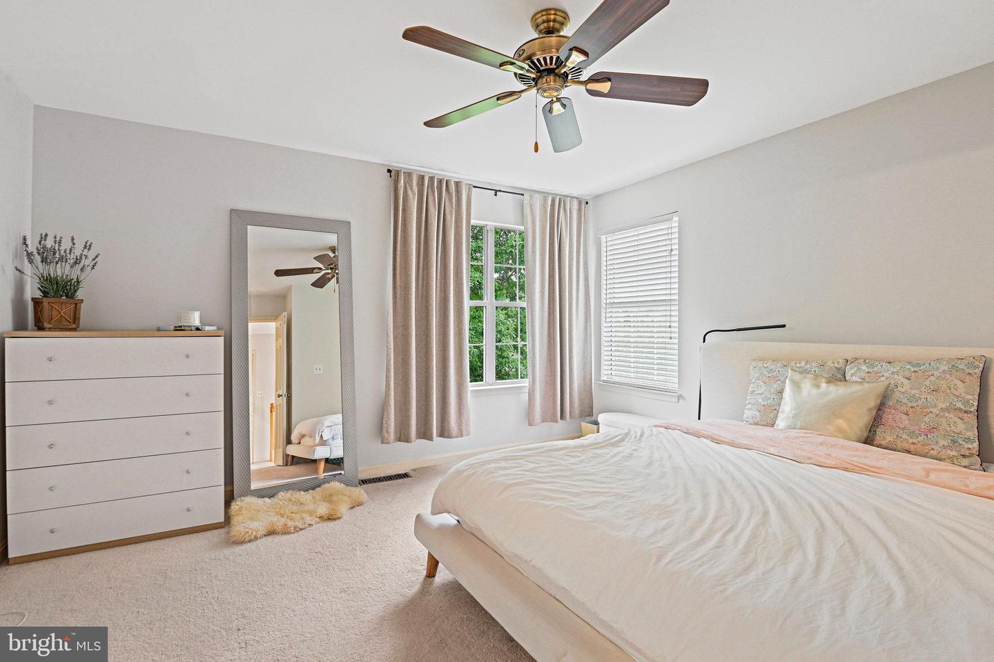 13000 LIMESTONE CT, CLIFTON, Virginia 20124, 3 Bedrooms Bedrooms, ,2 BathroomsBathrooms,Residential,For sale,13000 LIMESTONE CT,VAFX2235620 MLS # VAFX2235620