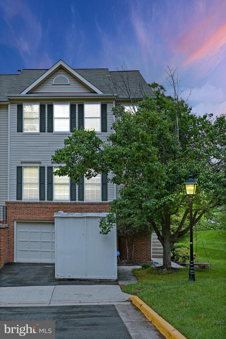 13000 LIMESTONE CT, CLIFTON, Virginia 20124, 3 Bedrooms Bedrooms, ,2 BathroomsBathrooms,Residential,For sale,13000 LIMESTONE CT,VAFX2235620 MLS # VAFX2235620