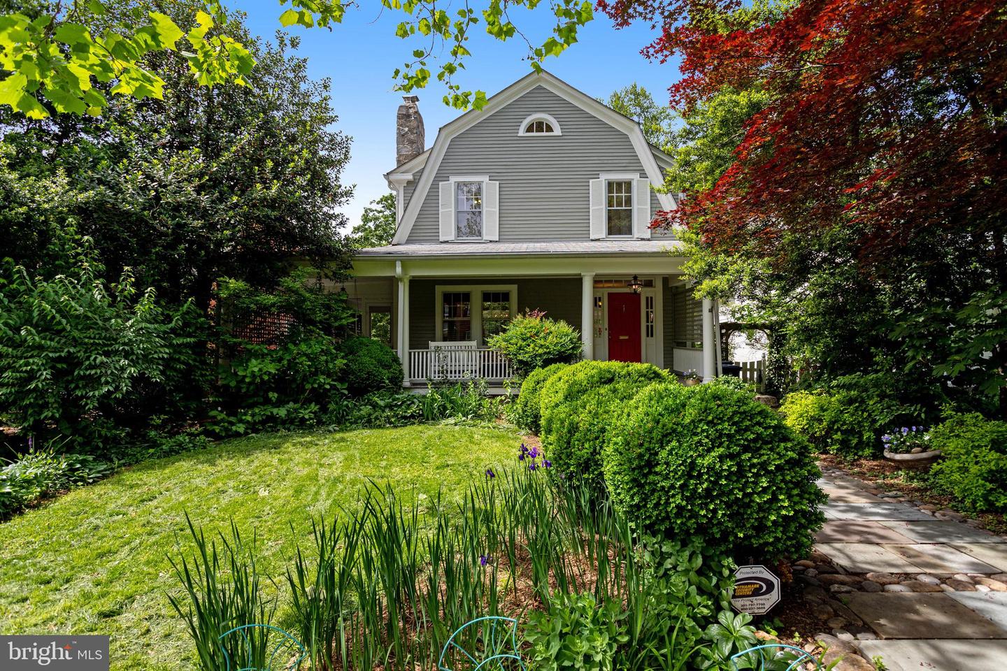 6218 30TH ST NW, WASHINGTON, District Of Columbia 20015, 4 Bedrooms Bedrooms, ,3 BathroomsBathrooms,Residential,For sale,6218 30TH ST NW,DCDC2196600 MLS # DCDC2196600