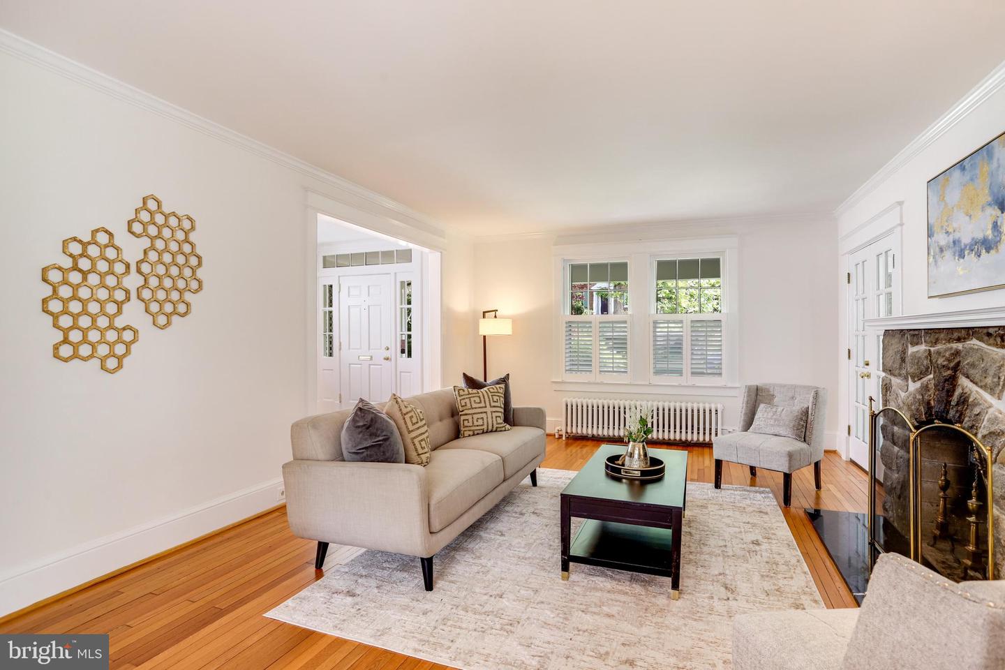 6218 30TH ST NW, WASHINGTON, District Of Columbia 20015, 4 Bedrooms Bedrooms, ,3 BathroomsBathrooms,Residential,For sale,6218 30TH ST NW,DCDC2196600 MLS # DCDC2196600