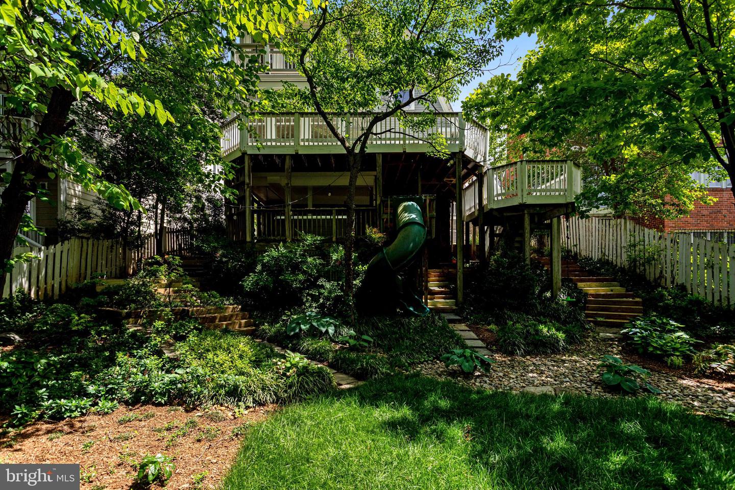 6218 30TH ST NW, WASHINGTON, District Of Columbia 20015, 4 Bedrooms Bedrooms, ,3 BathroomsBathrooms,Residential,For sale,6218 30TH ST NW,DCDC2196600 MLS # DCDC2196600