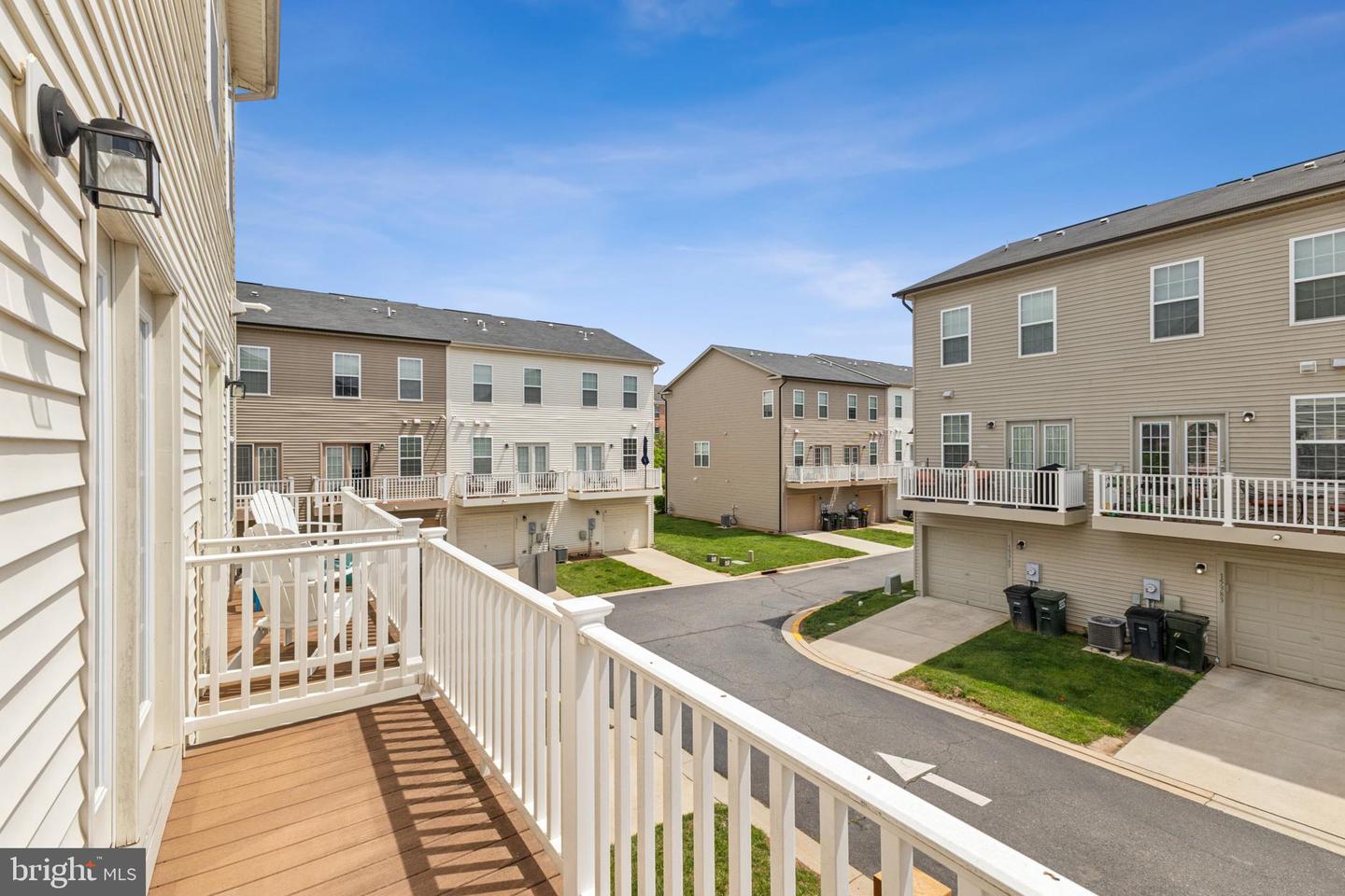 15153 LUPINE HAVEN DR, HAYMARKET, Virginia 20169, 2 Bedrooms Bedrooms, ,2 BathroomsBathrooms,Residential,For sale,15153 LUPINE HAVEN DR,VAPW2092586 MLS # VAPW2092586