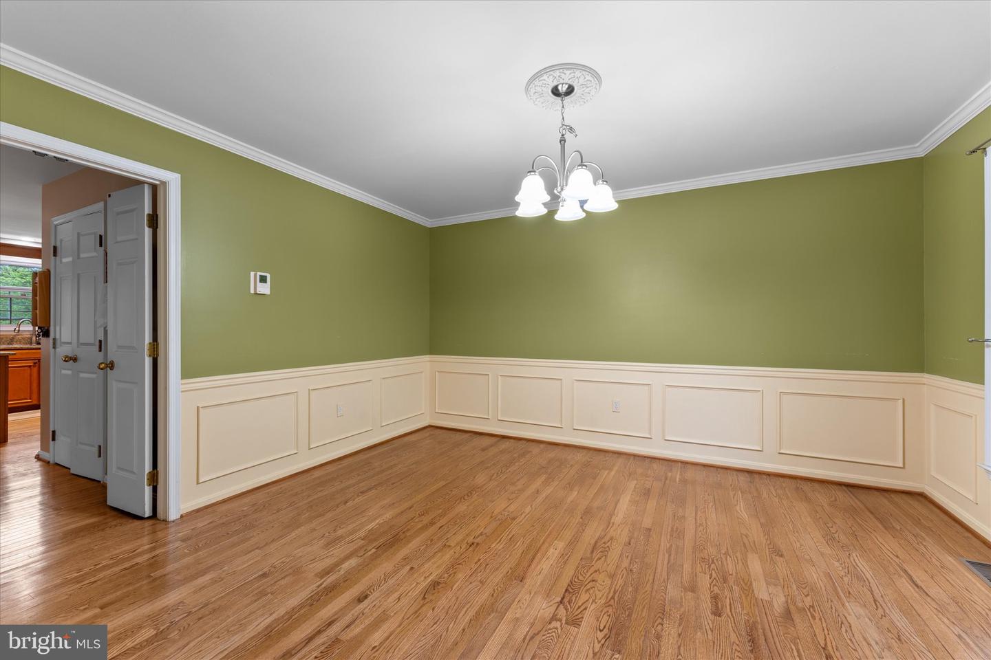 1113 SUGAR MAPLE LN, HERNDON, Virginia 20170, 4 Bedrooms Bedrooms, ,3 BathroomsBathrooms,Residential,For sale,1113 SUGAR MAPLE LN,VAFX2235808 MLS # VAFX2235808