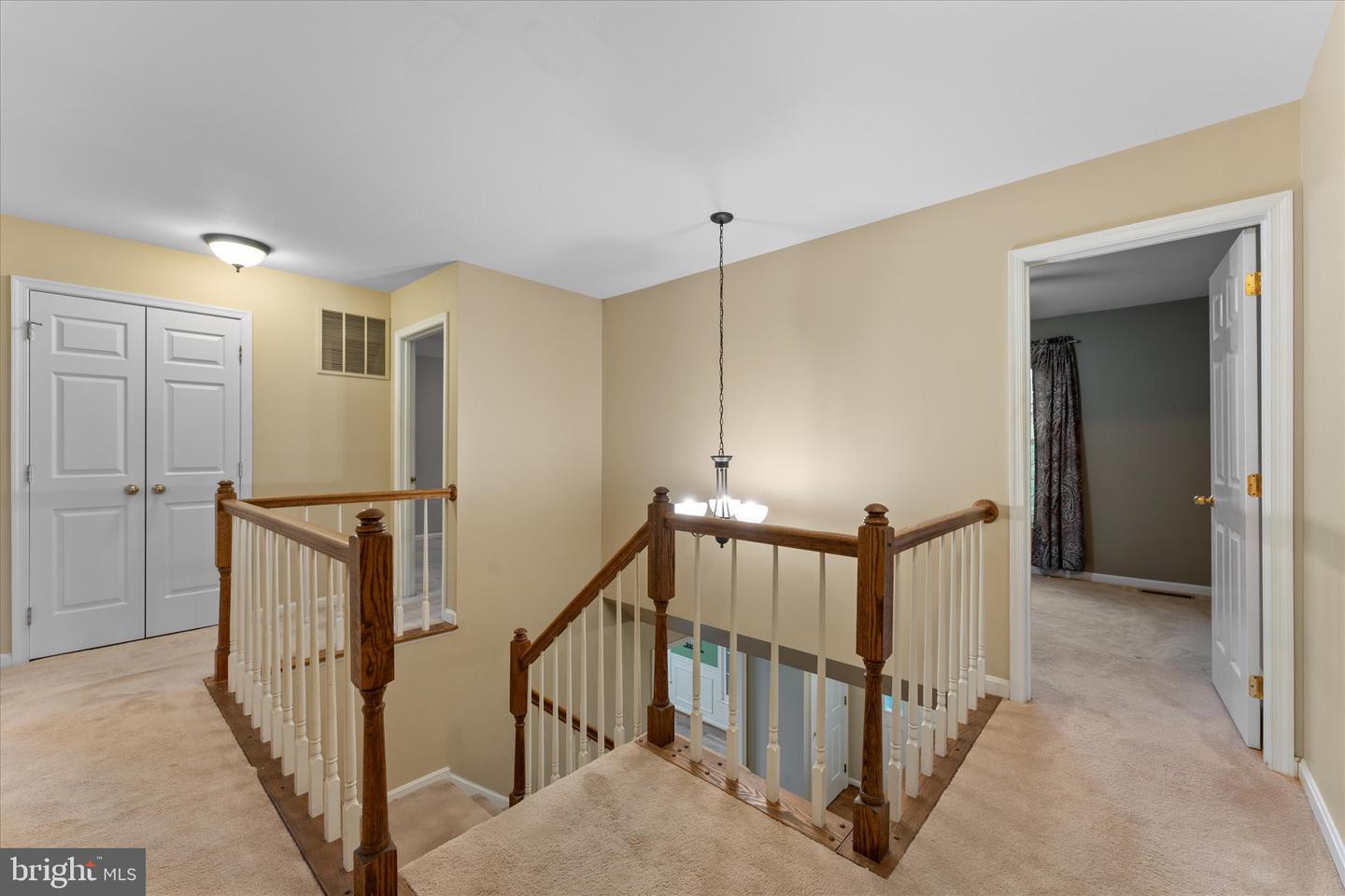 1113 SUGAR MAPLE LN, HERNDON, Virginia 20170, 4 Bedrooms Bedrooms, ,3 BathroomsBathrooms,Residential,For sale,1113 SUGAR MAPLE LN,VAFX2235808 MLS # VAFX2235808