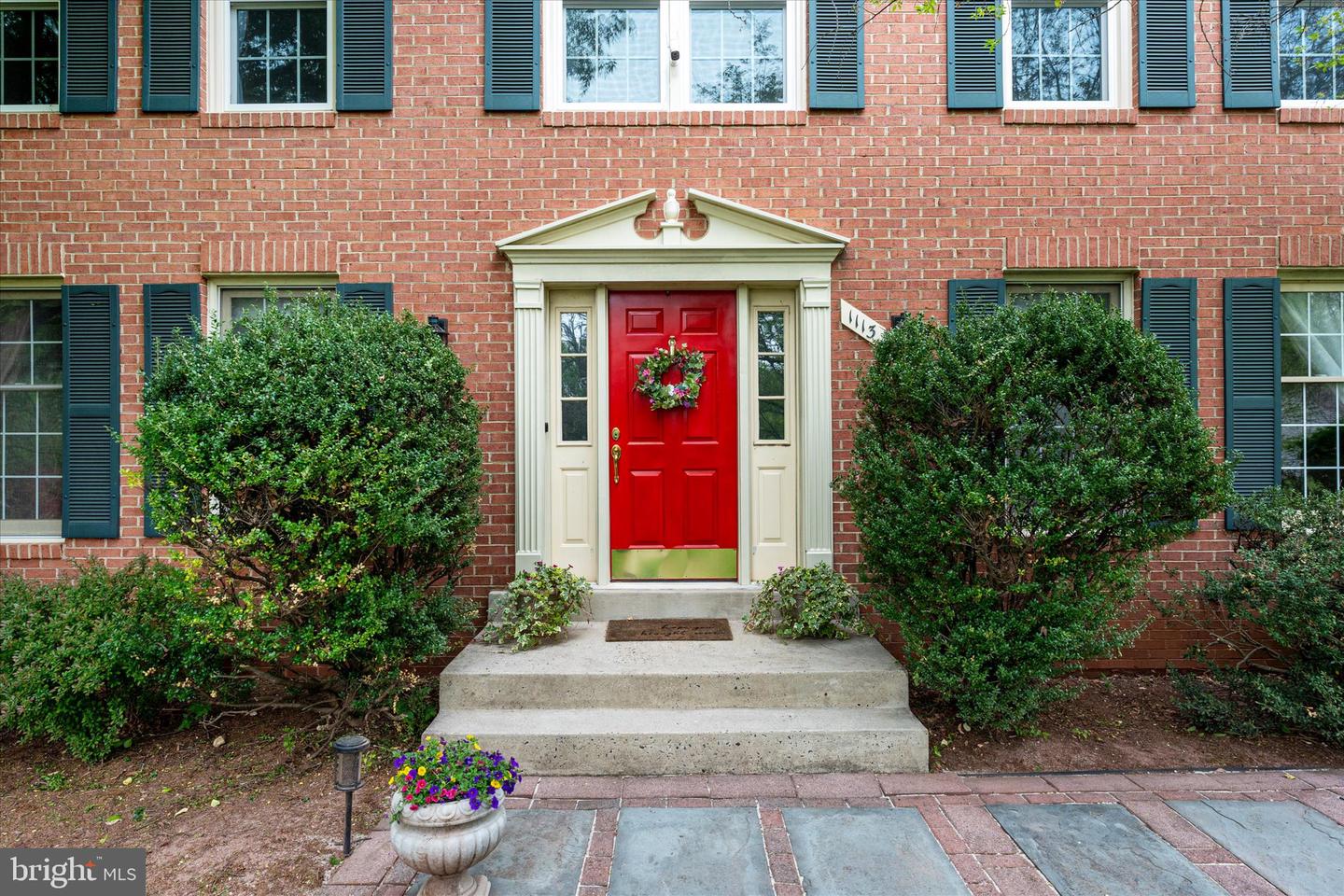 1113 SUGAR MAPLE LN, HERNDON, Virginia 20170, 4 Bedrooms Bedrooms, ,3 BathroomsBathrooms,Residential,For sale,1113 SUGAR MAPLE LN,VAFX2235808 MLS # VAFX2235808