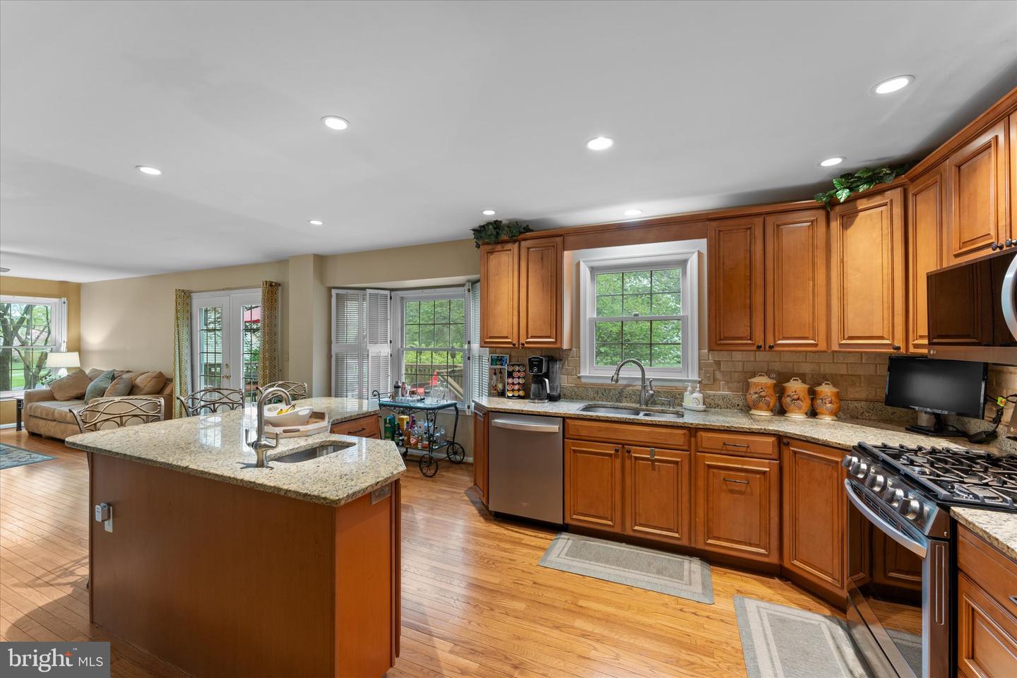 1113 SUGAR MAPLE LN, HERNDON, Virginia 20170, 4 Bedrooms Bedrooms, ,3 BathroomsBathrooms,Residential,For sale,1113 SUGAR MAPLE LN,VAFX2235808 MLS # VAFX2235808